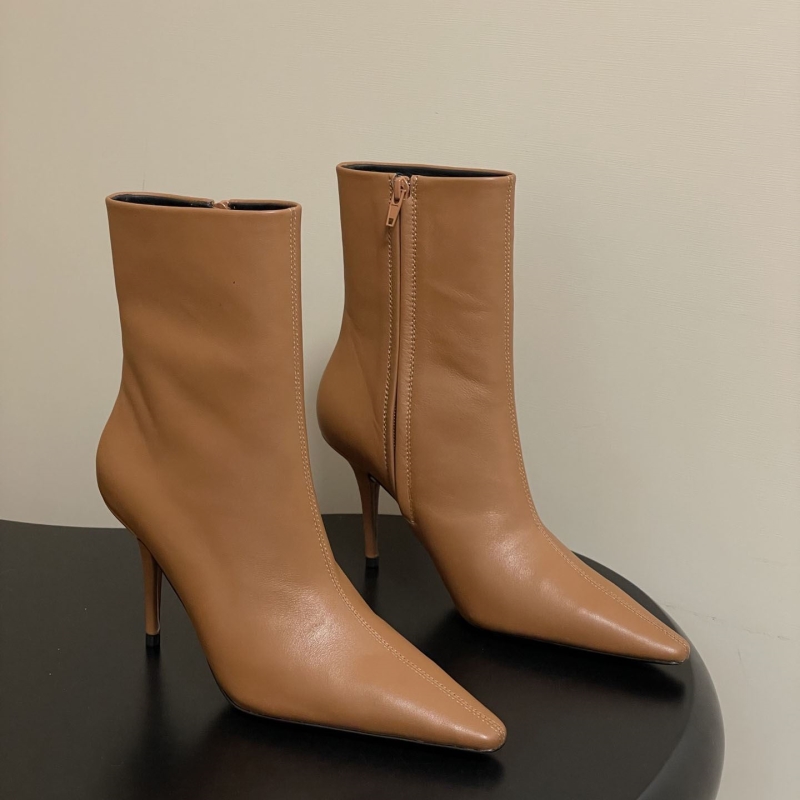 Y51 boots